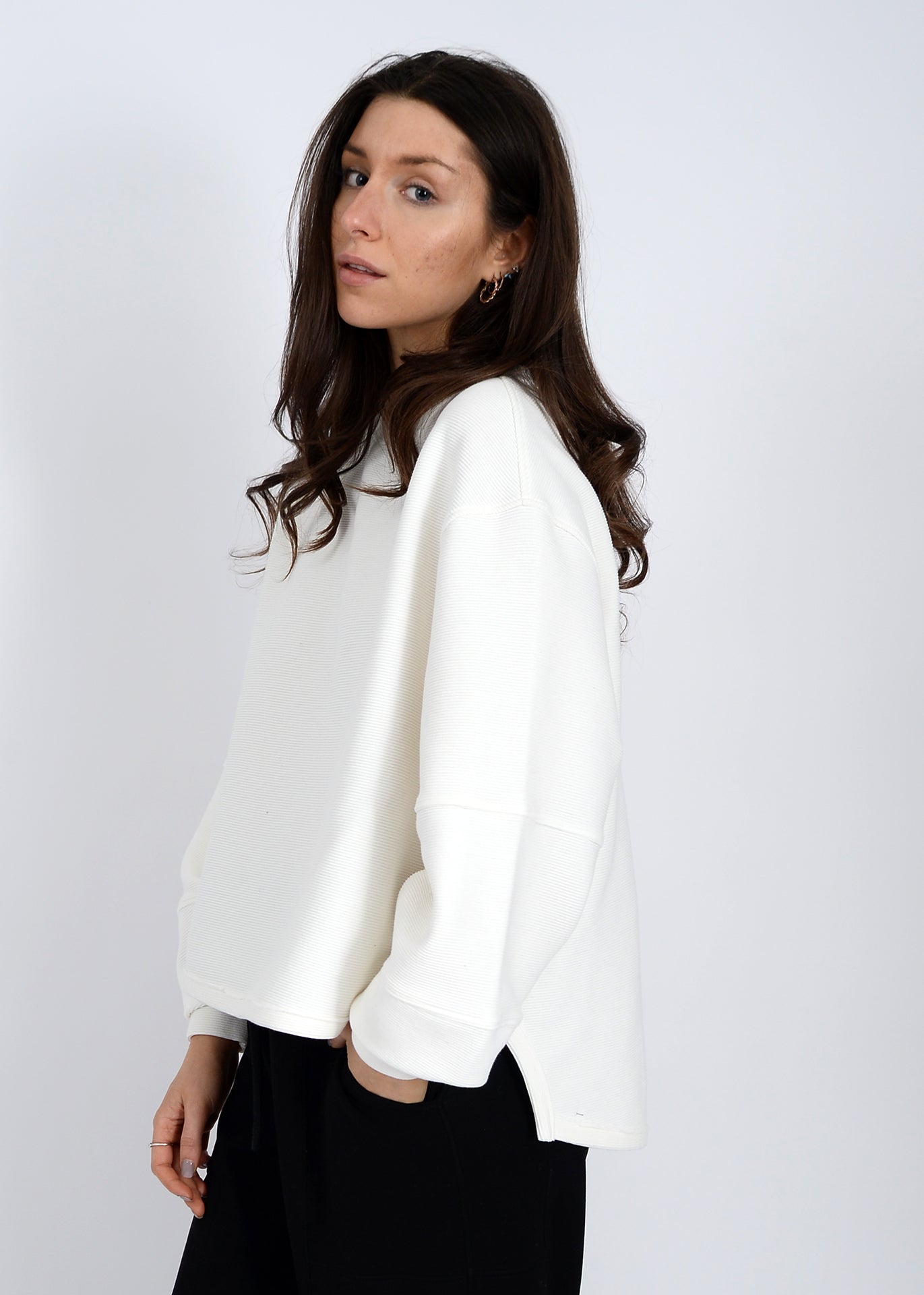 Lucina Pullover-Rd Style