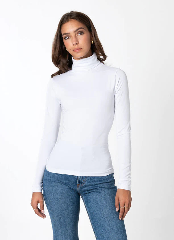 Bamboo Basic Turtleneck - Uforia Muse 