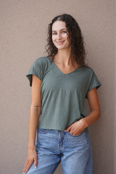 Lydia V-Neck Top- Vero Moda - Uforia Muse 