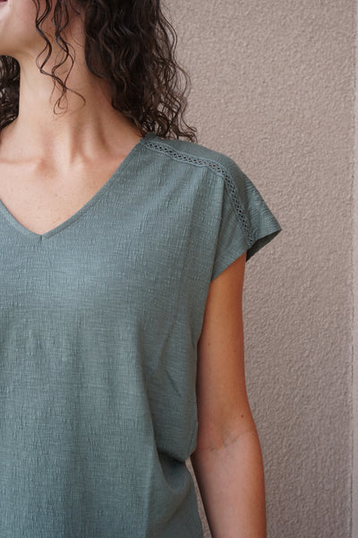Lydia V-Neck Top- Vero Moda - Uforia Muse 