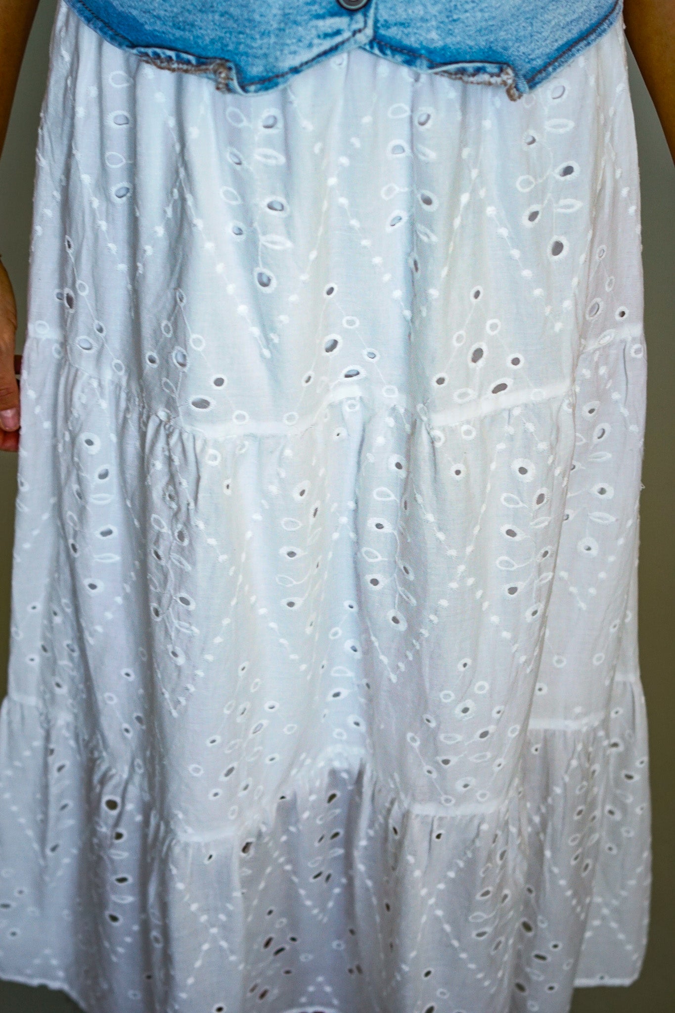 Embroidered Eyelet Maxi Skirt -Room 34