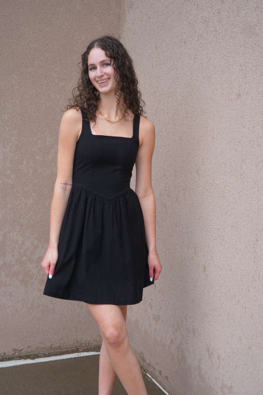 Helsi Dress- Rd Style