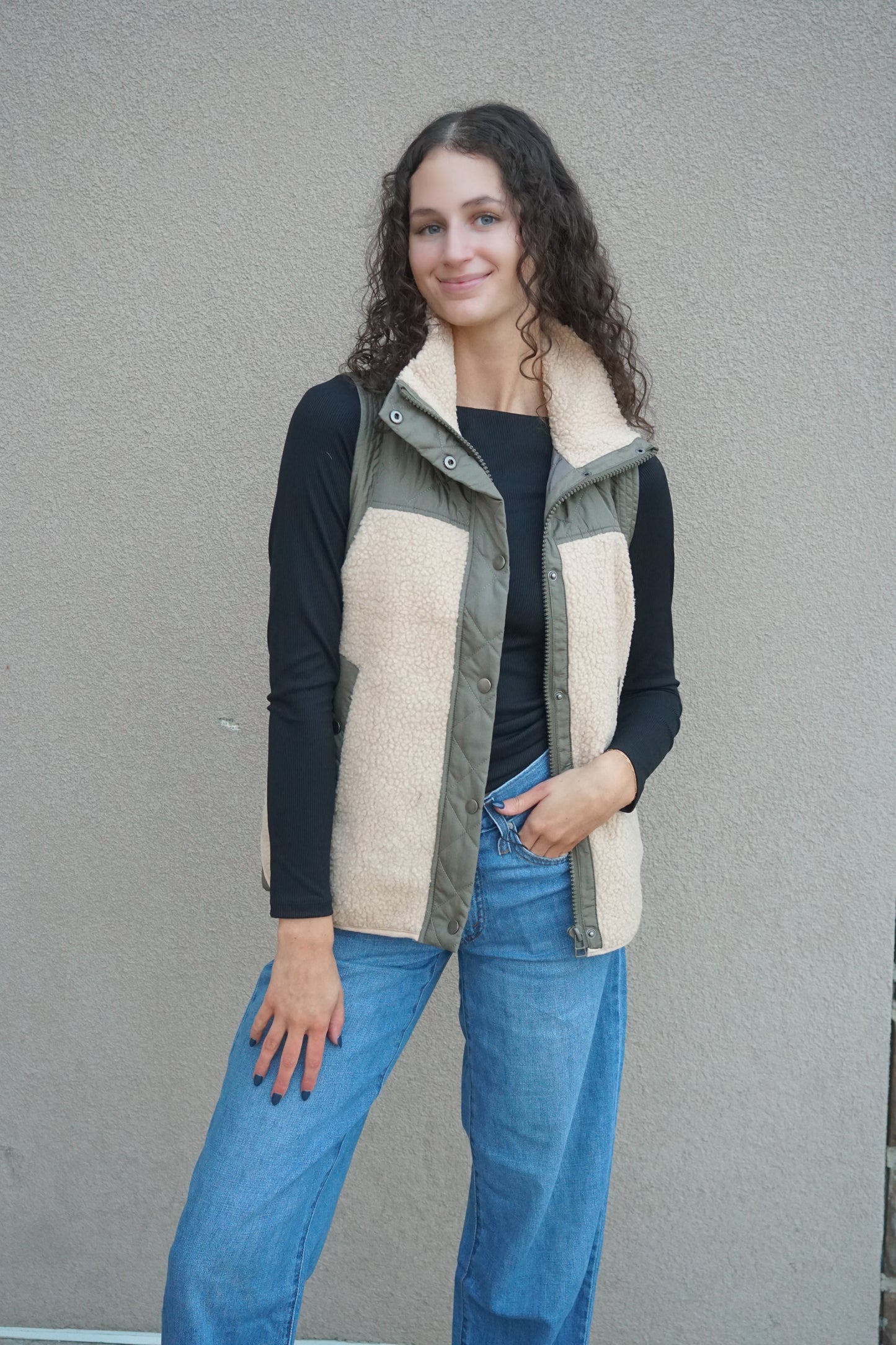 Camden Vest-Dex - Uforia Muse 