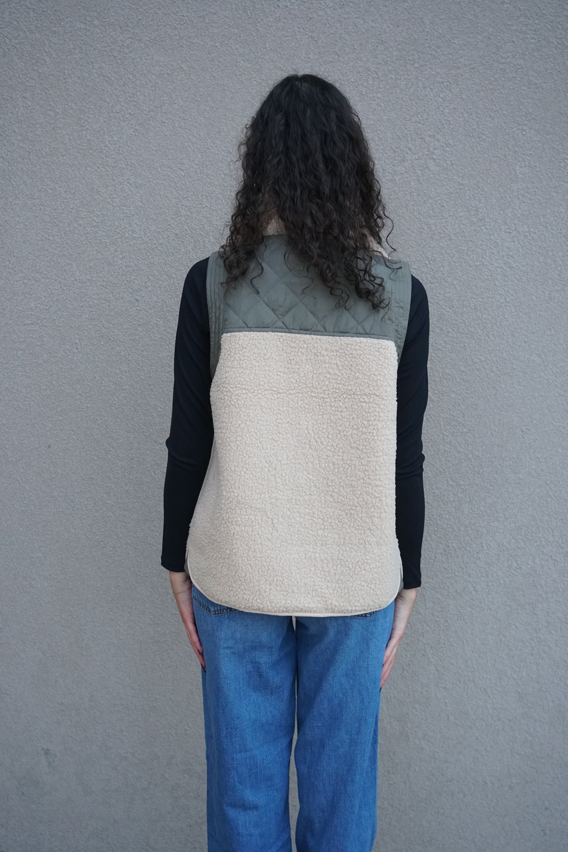 Camden Vest-Dex - Uforia Muse 