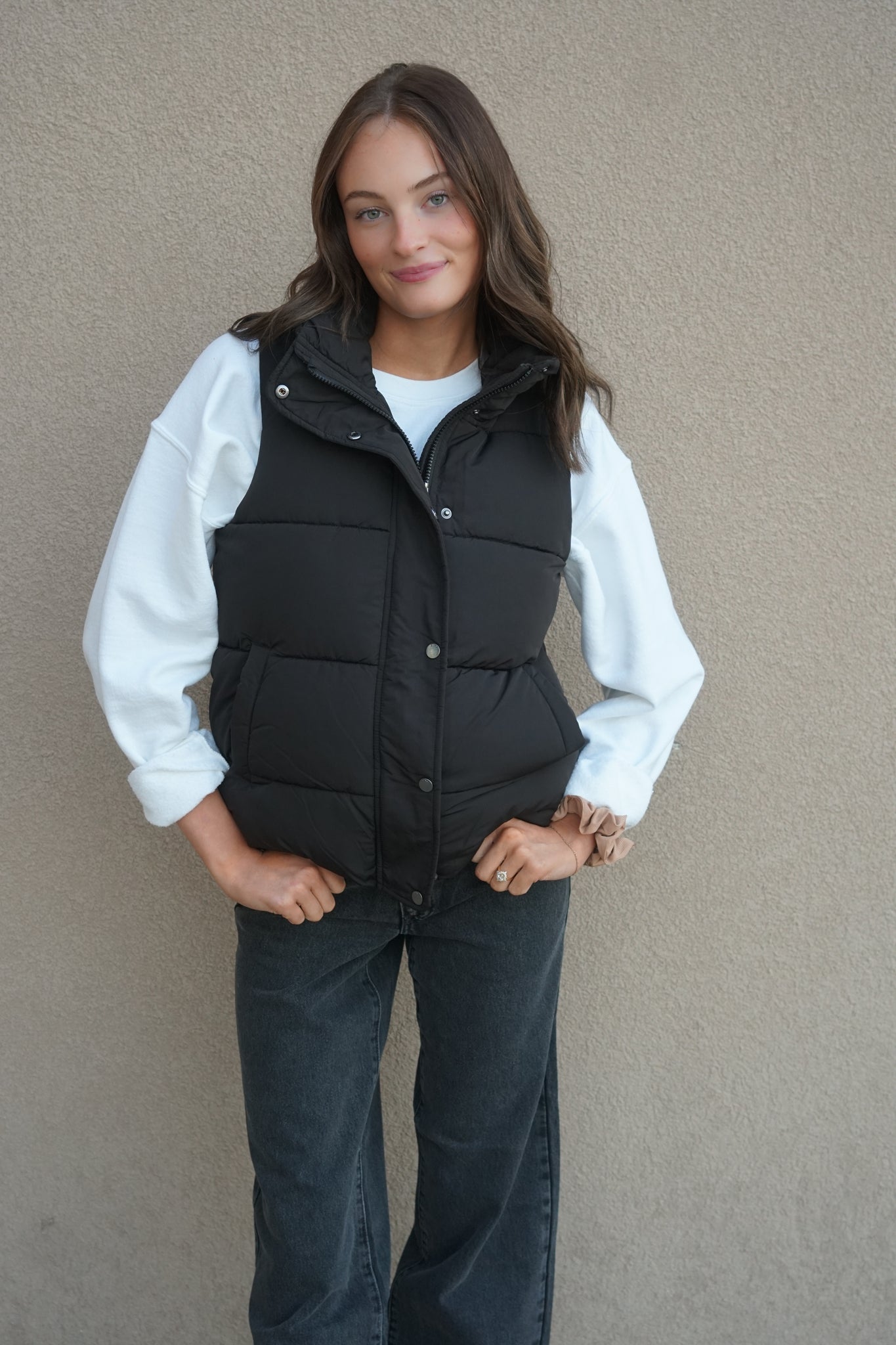 New Cool Puffer Vest- Only