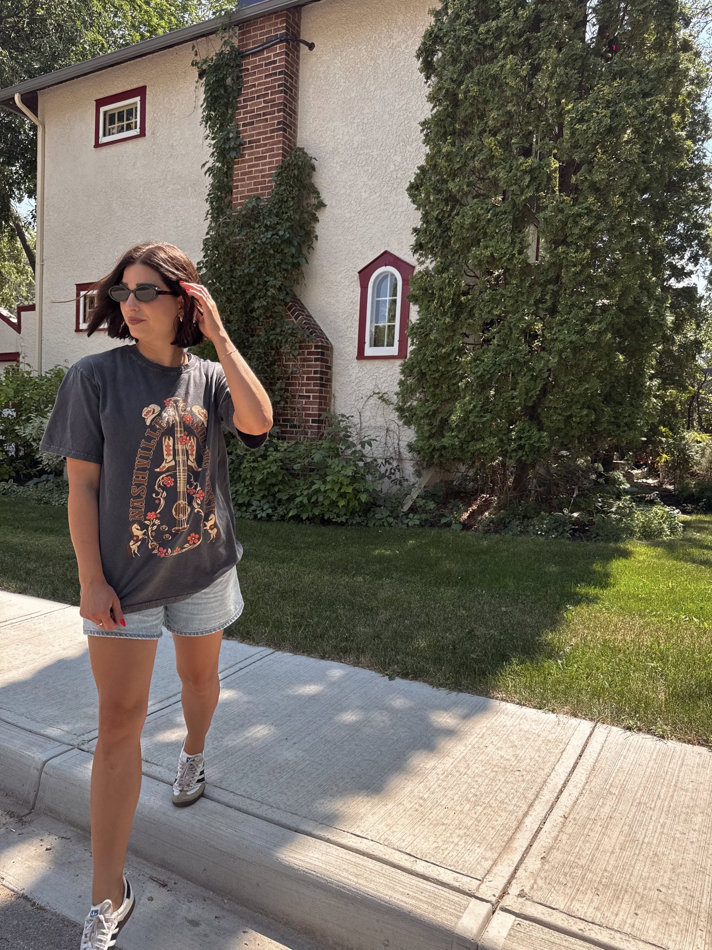 Nashville Music Fest Tee-Shop Teach