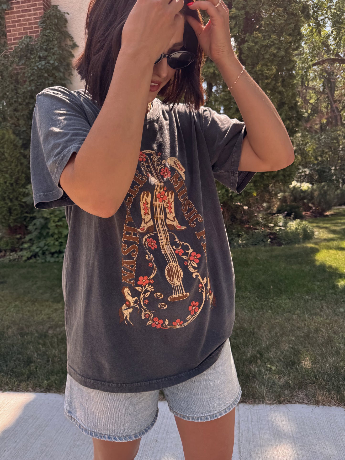 Nashville Music Fest Tee-Shop Teach