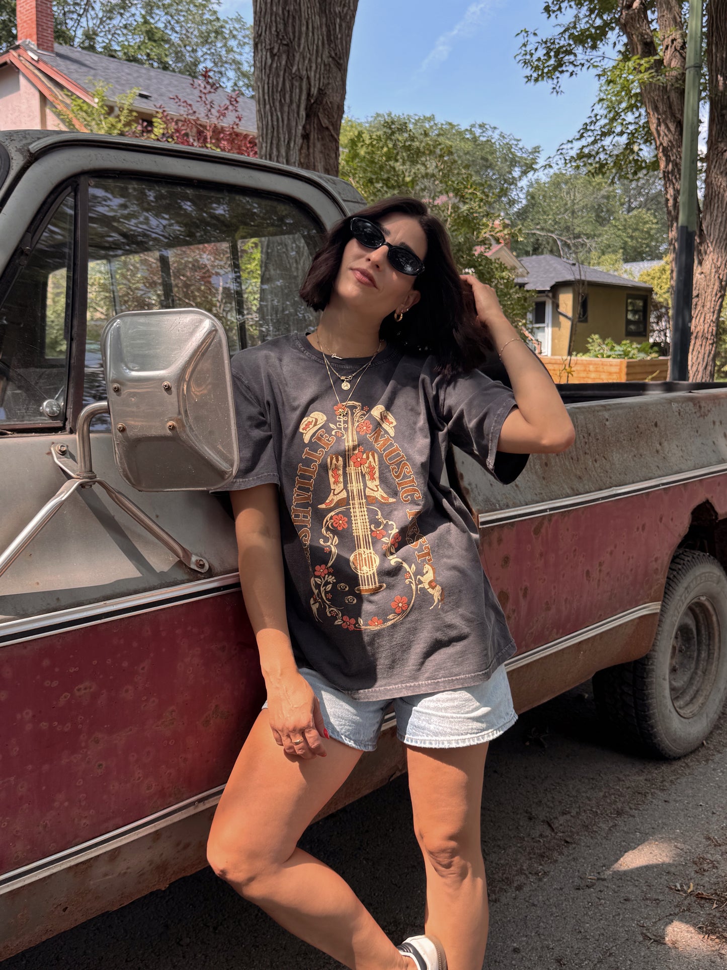 Nashville Music Fest Tee-Shop Teach