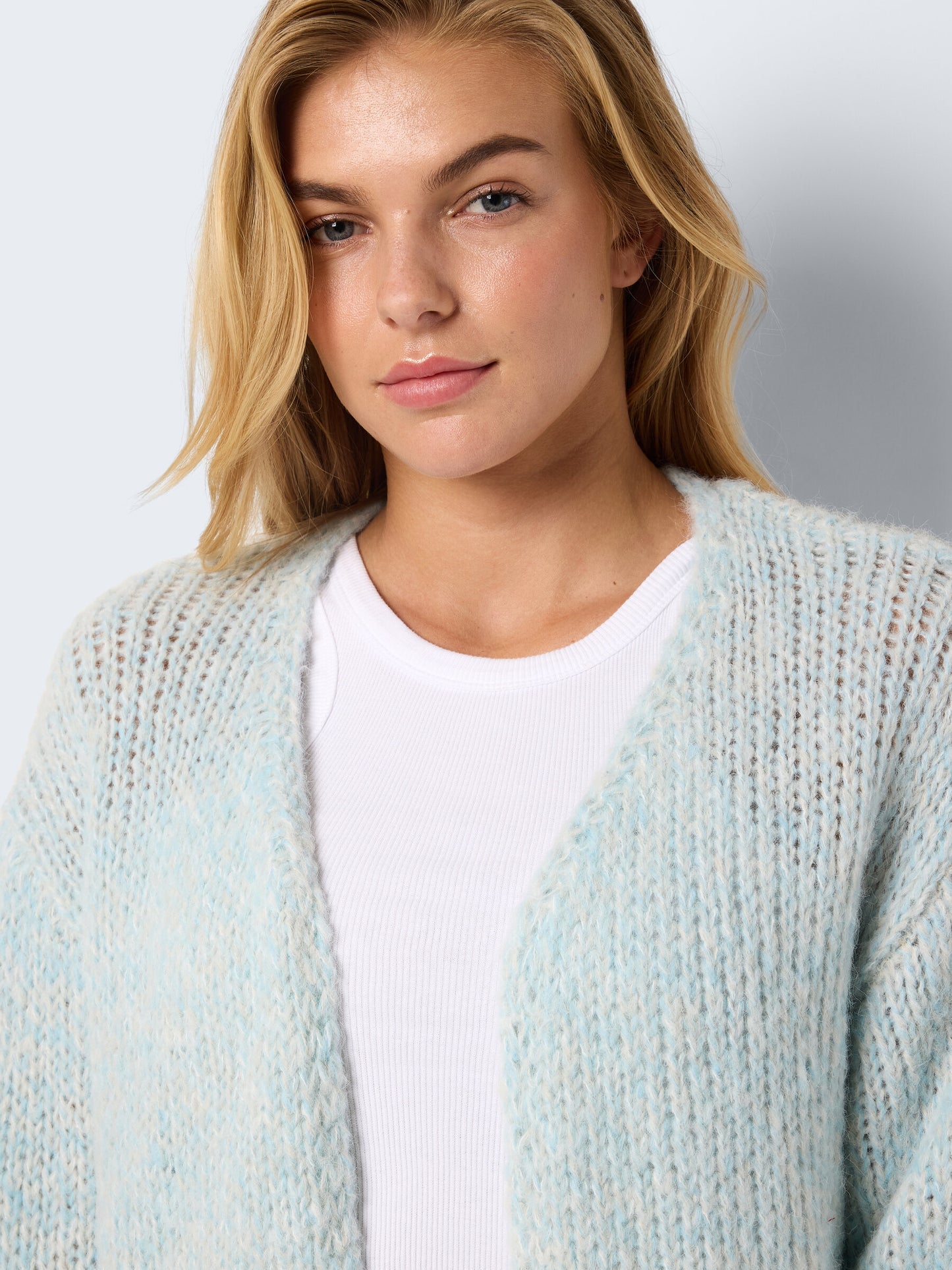 Leisa Open Cardi-Noisy May