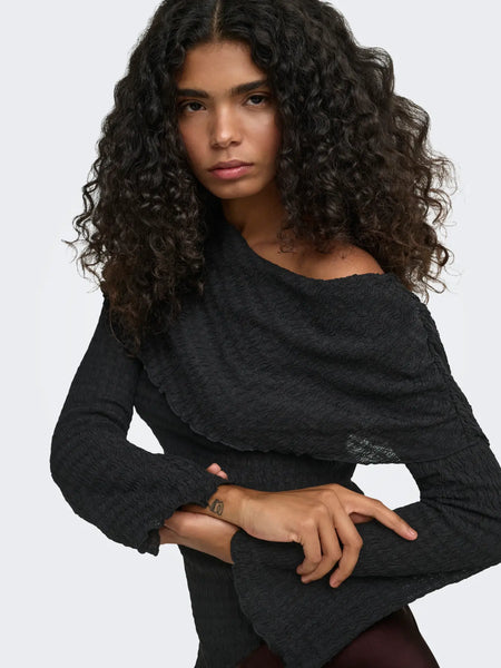 Lise Off Shoulder Top