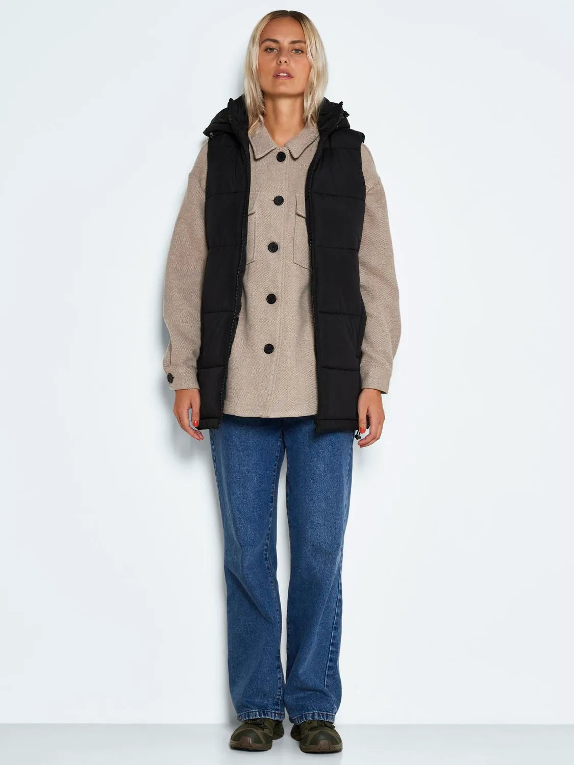 Aurora Hooded Vest- BLK-Noisy May