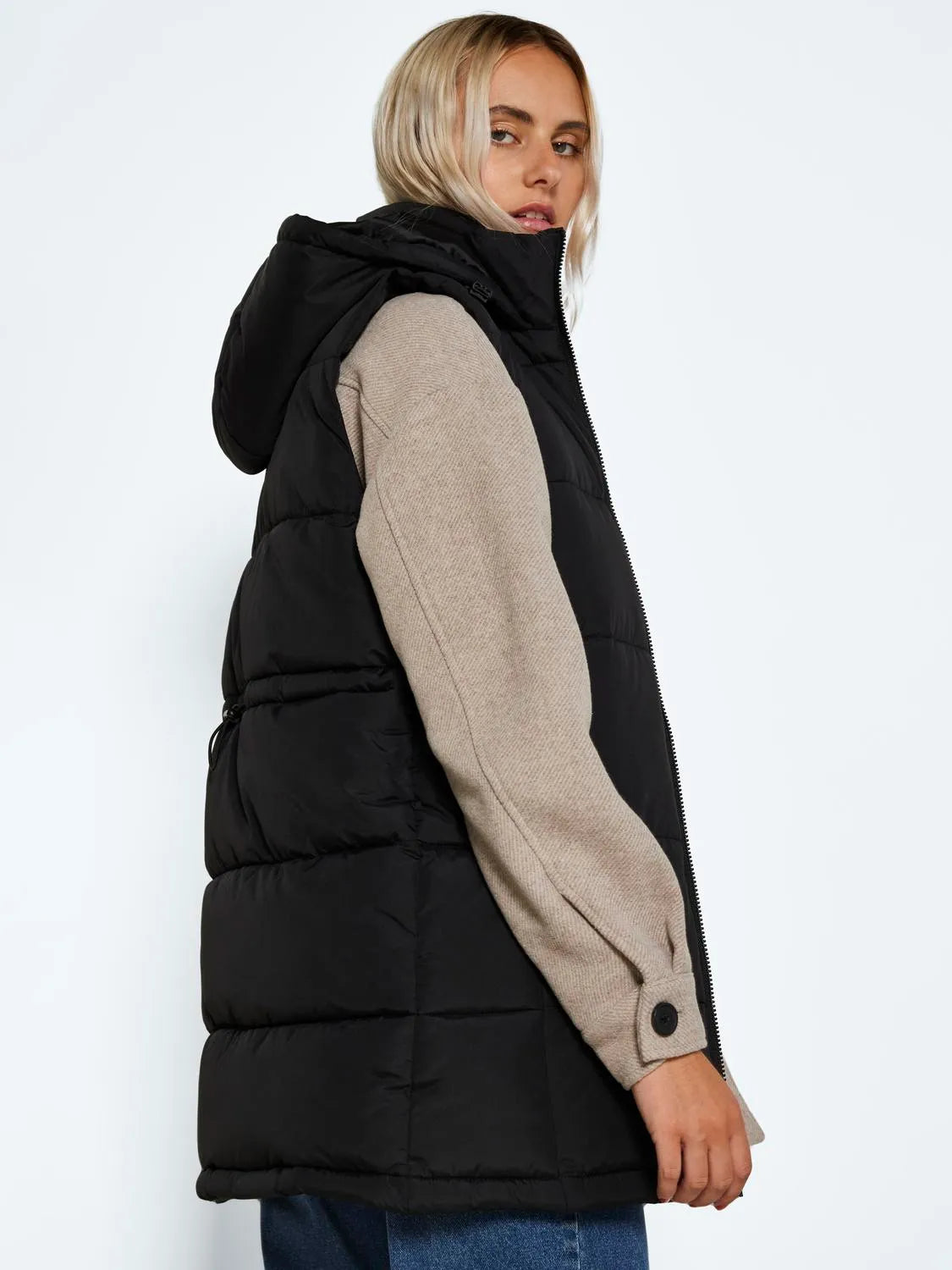 Aurora Hooded Vest- BLK-Noisy May