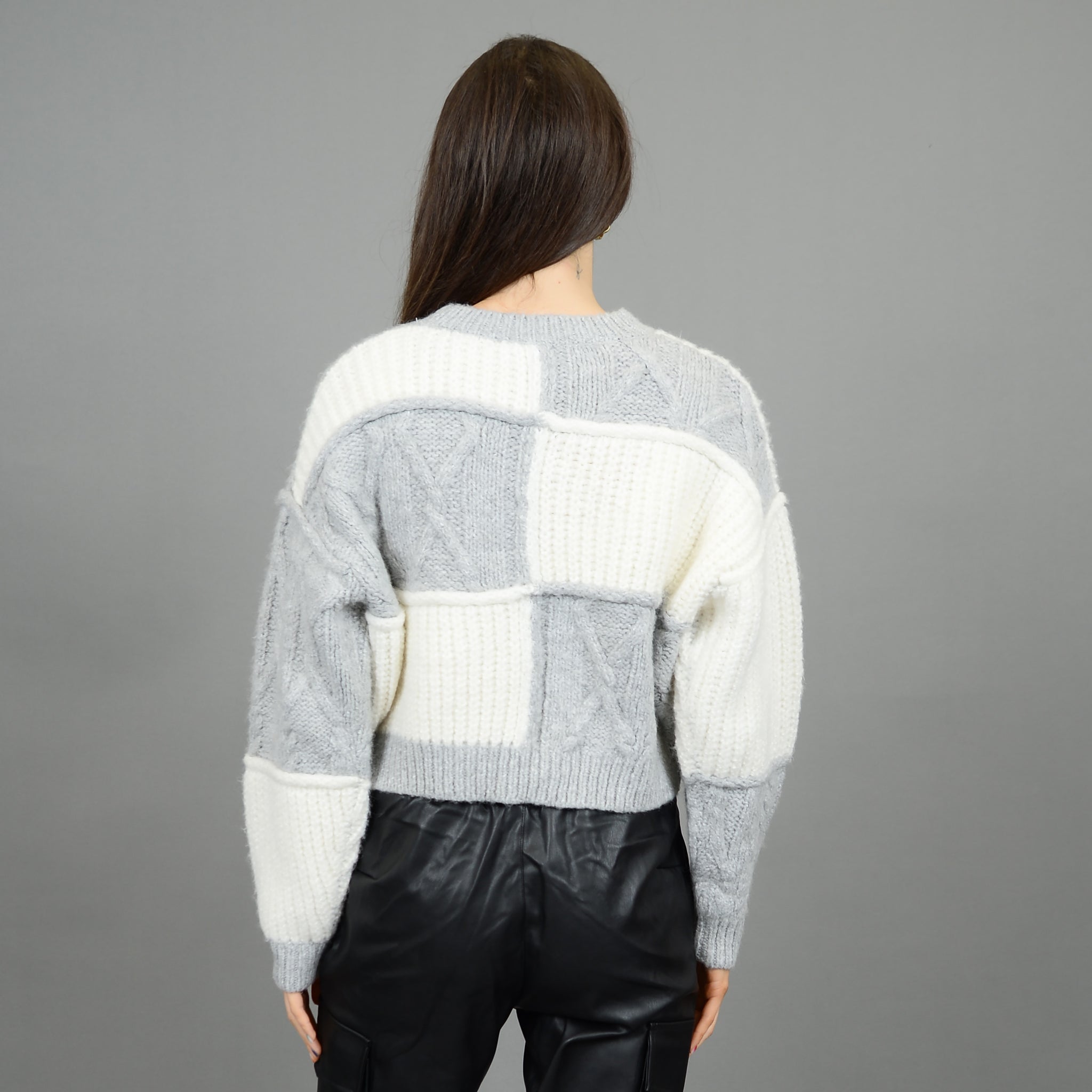 Vyla Check Sweater- Rd Style